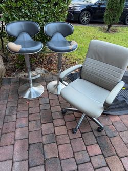 3 Free chairs