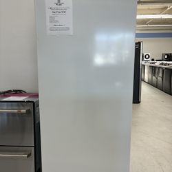Spring Sale 🌼 GE Garage Ready Free Upright Freezer! SAVE $620 off MSRP!!