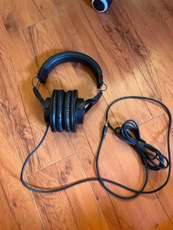 Headphone