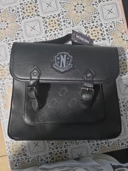 Wednesday Nevermore Academy Black Messenger Bag – New With Tags