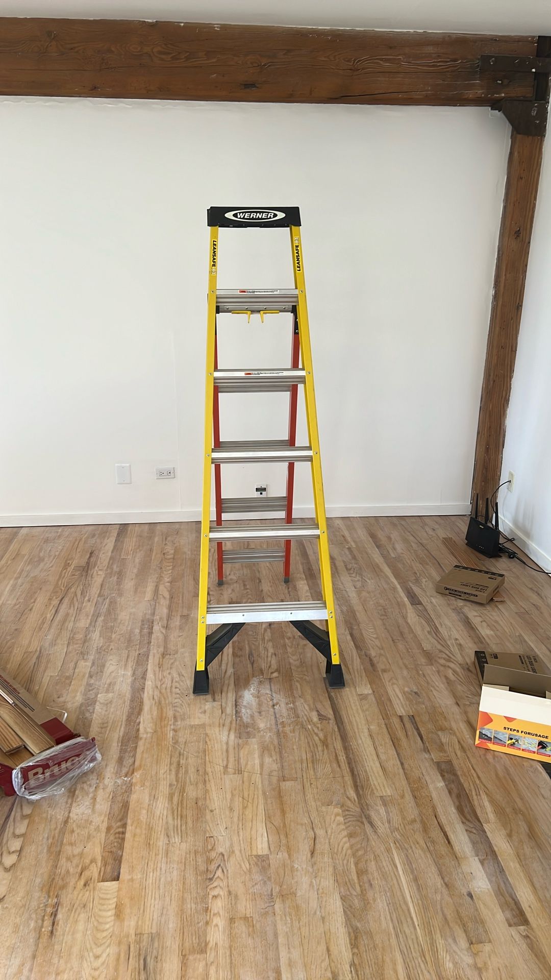 Werner Lean-Safe X3 9.7 Foot Ladder