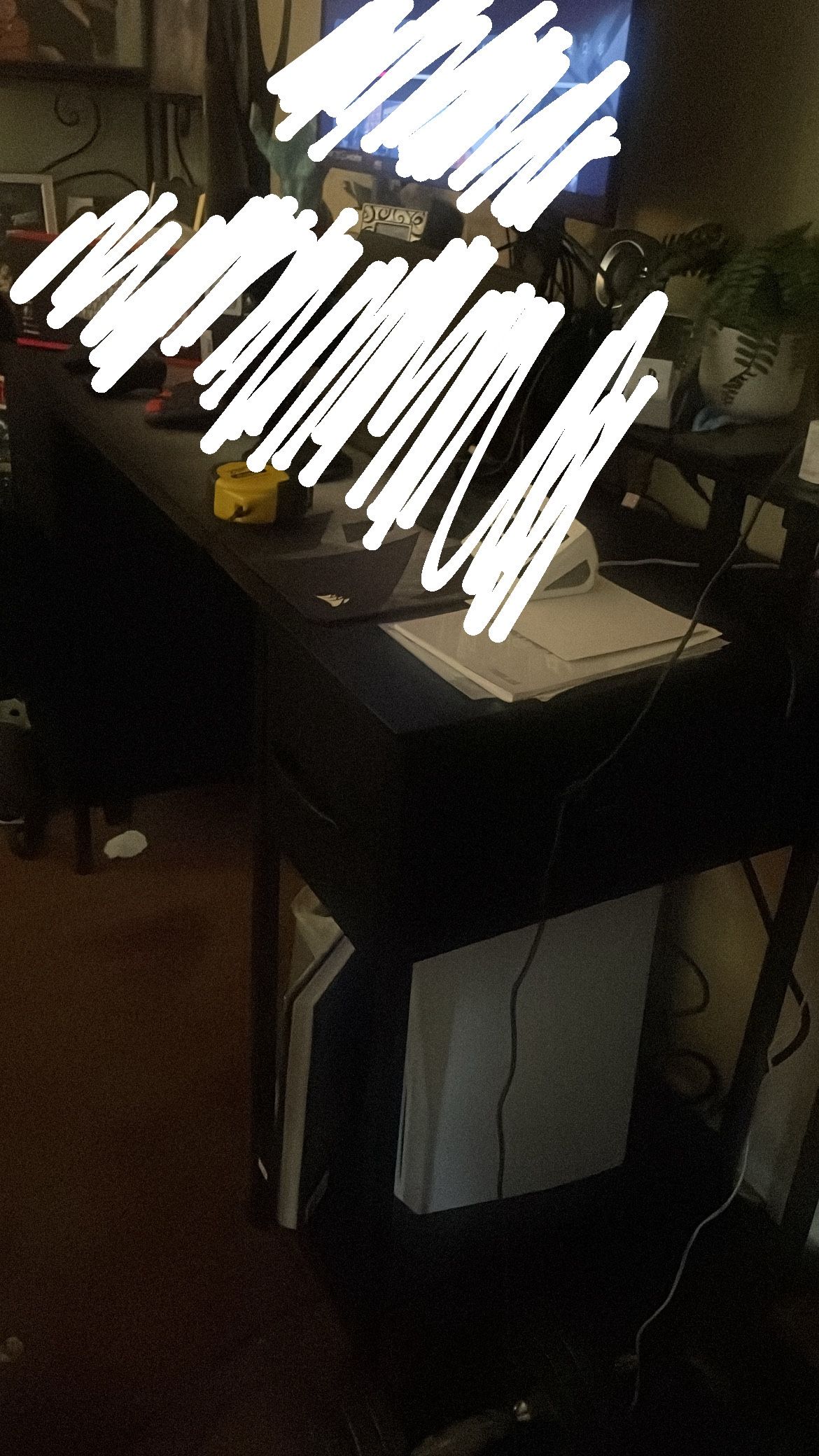47 In Gaming Desk