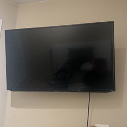 38 Inch Sharp  Roku Smart Tv