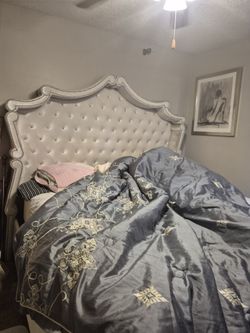 King Size Bed Completed Set And