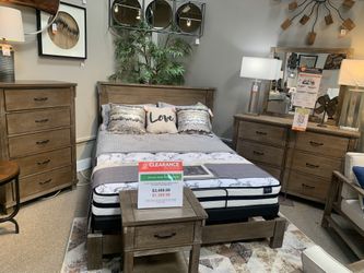 New Bedroom Set On Clearance