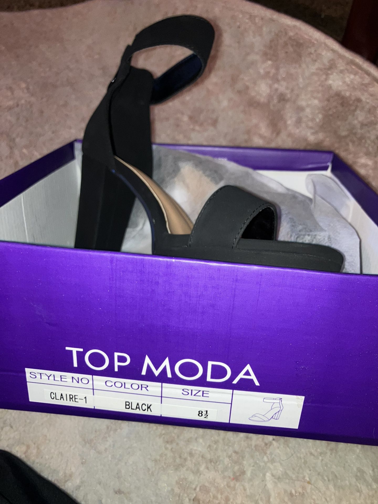 Black Shoes/Heels