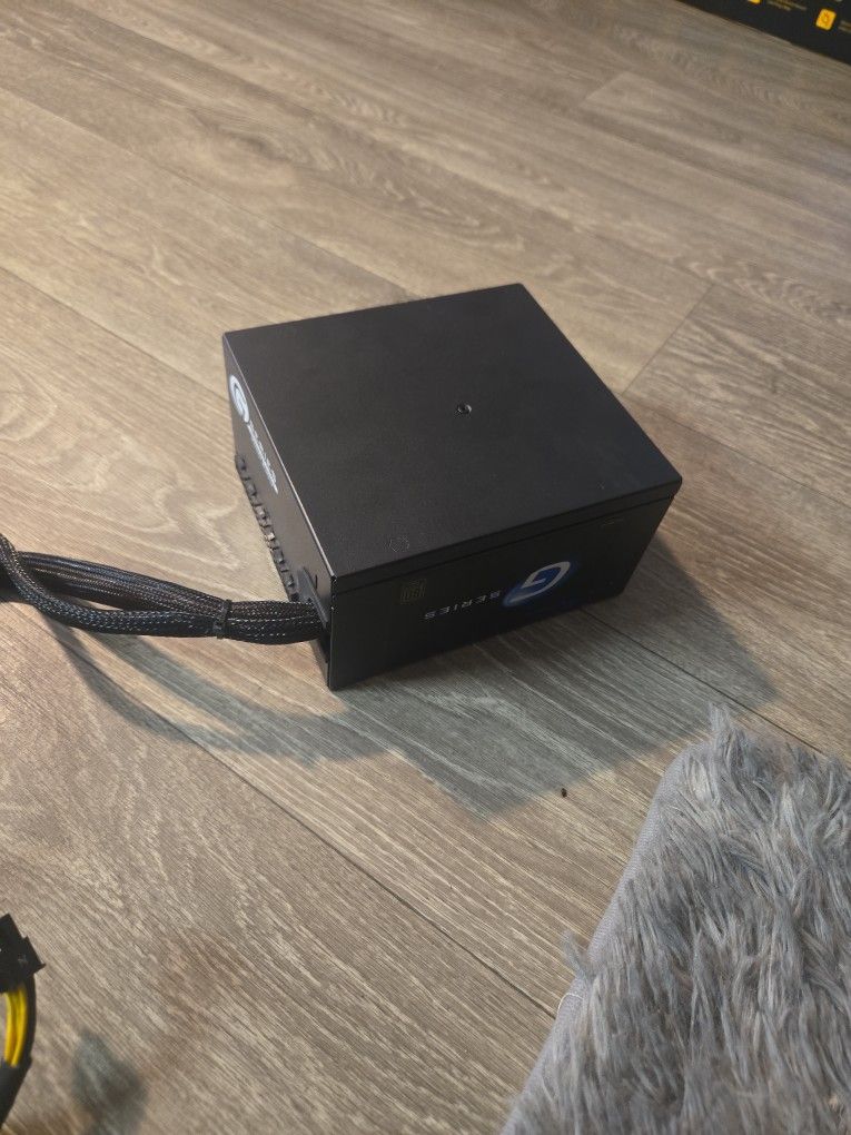 Sea Sonic Power Supply 550 W 80 Gold