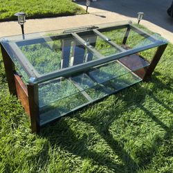 Modern Glass & Wood Entertainment Center – Tempered Glass