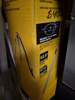 Heavy-Duty Construction Tripod 62.5"
