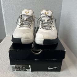 Sz 10 Mamba Fury Rare Color Way