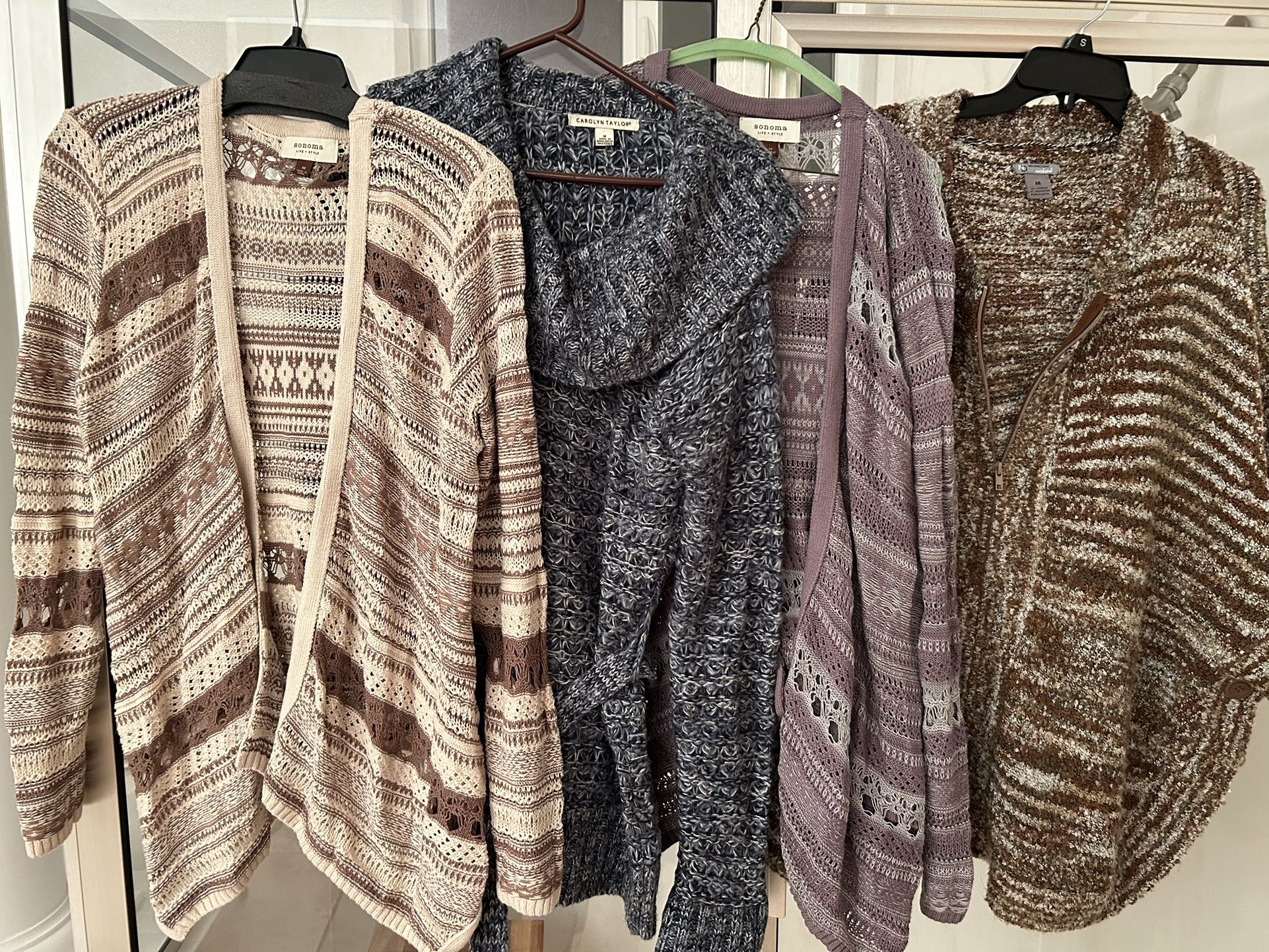 Women’s Sweaters-Medium