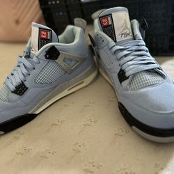 Jordan 4 Unc