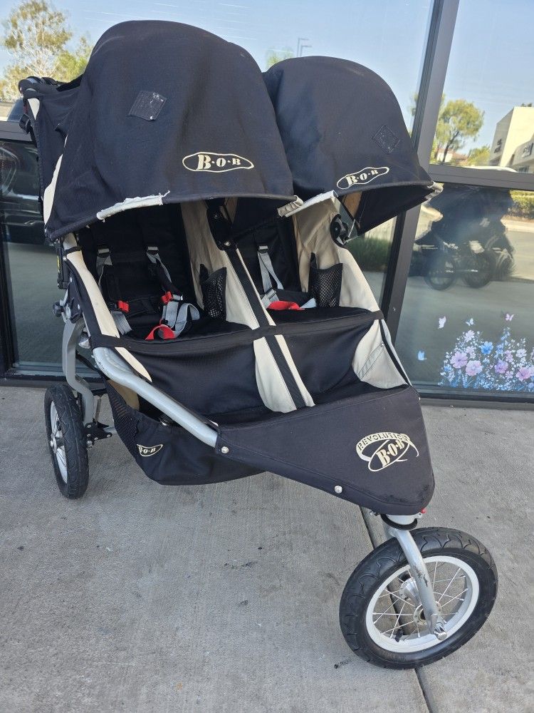 BOB REVOLUTION Double Jogging Stroller