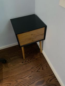 Night stand