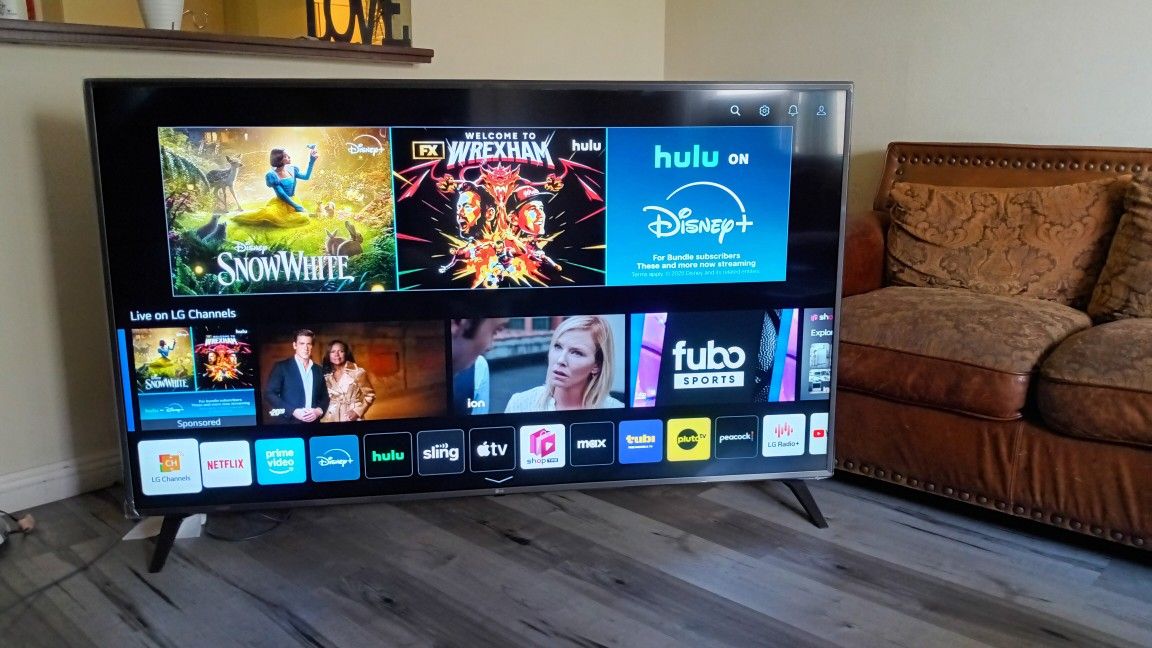 SMART TV 75" INCHES --LG--4K UHD