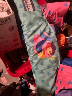 Girls size 5 swimsuit and floaty