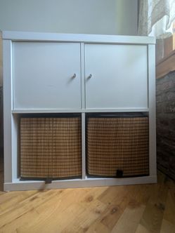 Little cabinet with basket storage