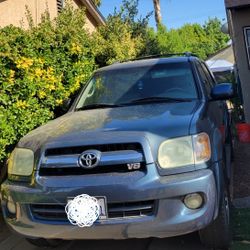 2005 Toyota Sequoia
