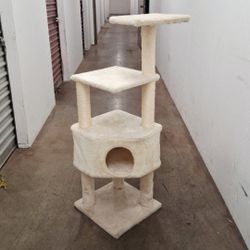 Cat Tree Tower Pickup Between M-F 2;00-5:40 S-S 200-4:40 Rainbow/charleston Cash Only Read Description 