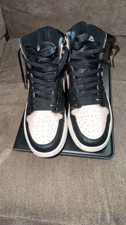 Jordan Air Jordan 1 High Top Crimson Tint Leather Lace-Up Size 8.5