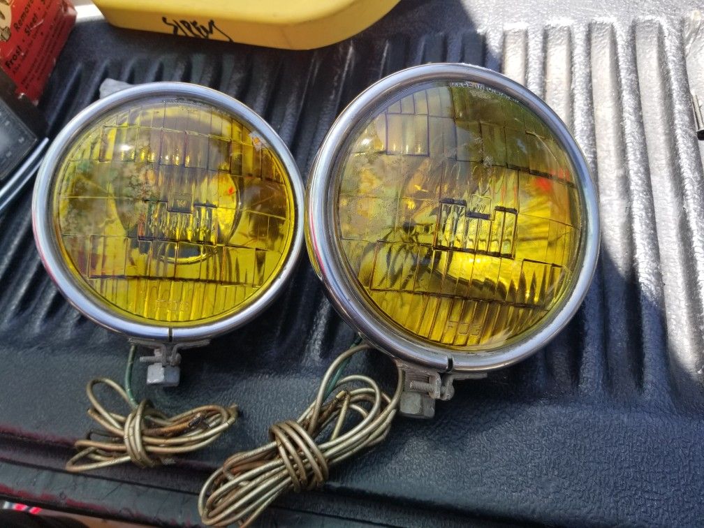 Vintage Car Parts And Accessories