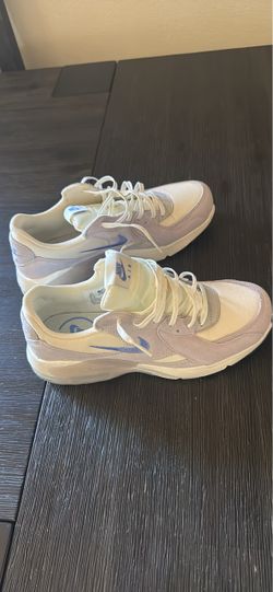 Nike Air Low-Top Sneakers