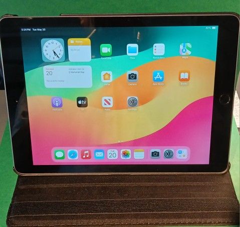 APPLE TABLET COMPLETE SET