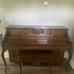 Kimball Spinet Upright Piano 