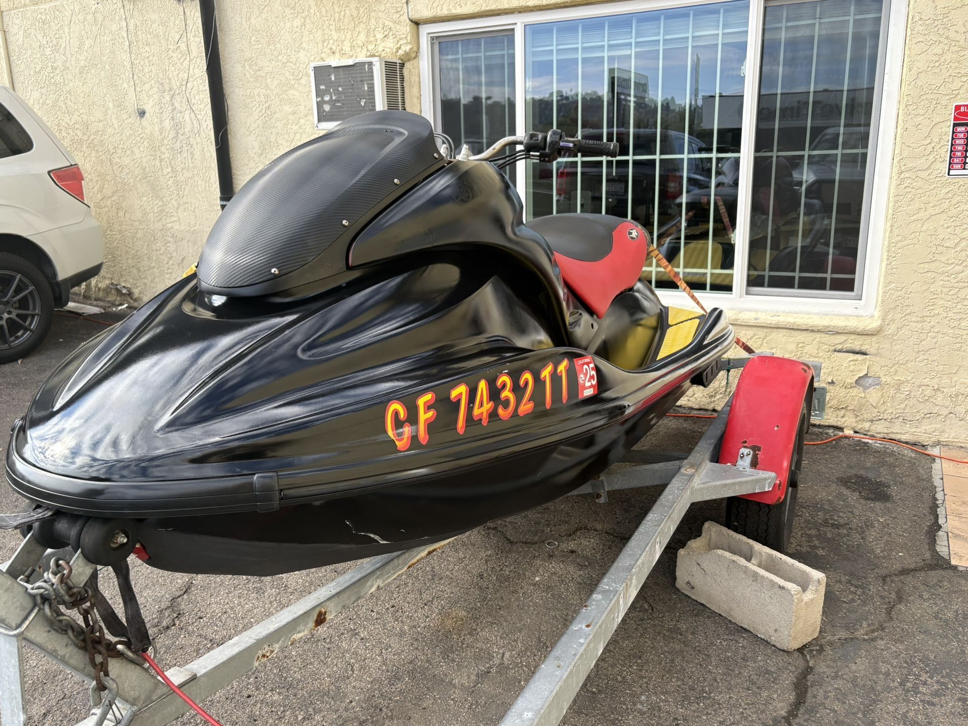 2001 Yamaha WaveRunner GP1200R – 100 Hours + Trailer/Cover