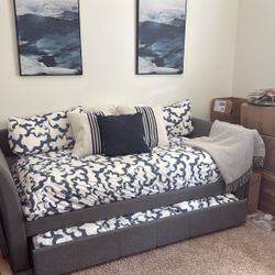 Upholstered Twin Day Bed With Trundle
