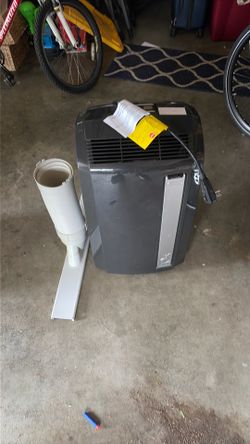 De’Longhi Pinguino, a 12,500 BTU portable air conditioner with a heat pump