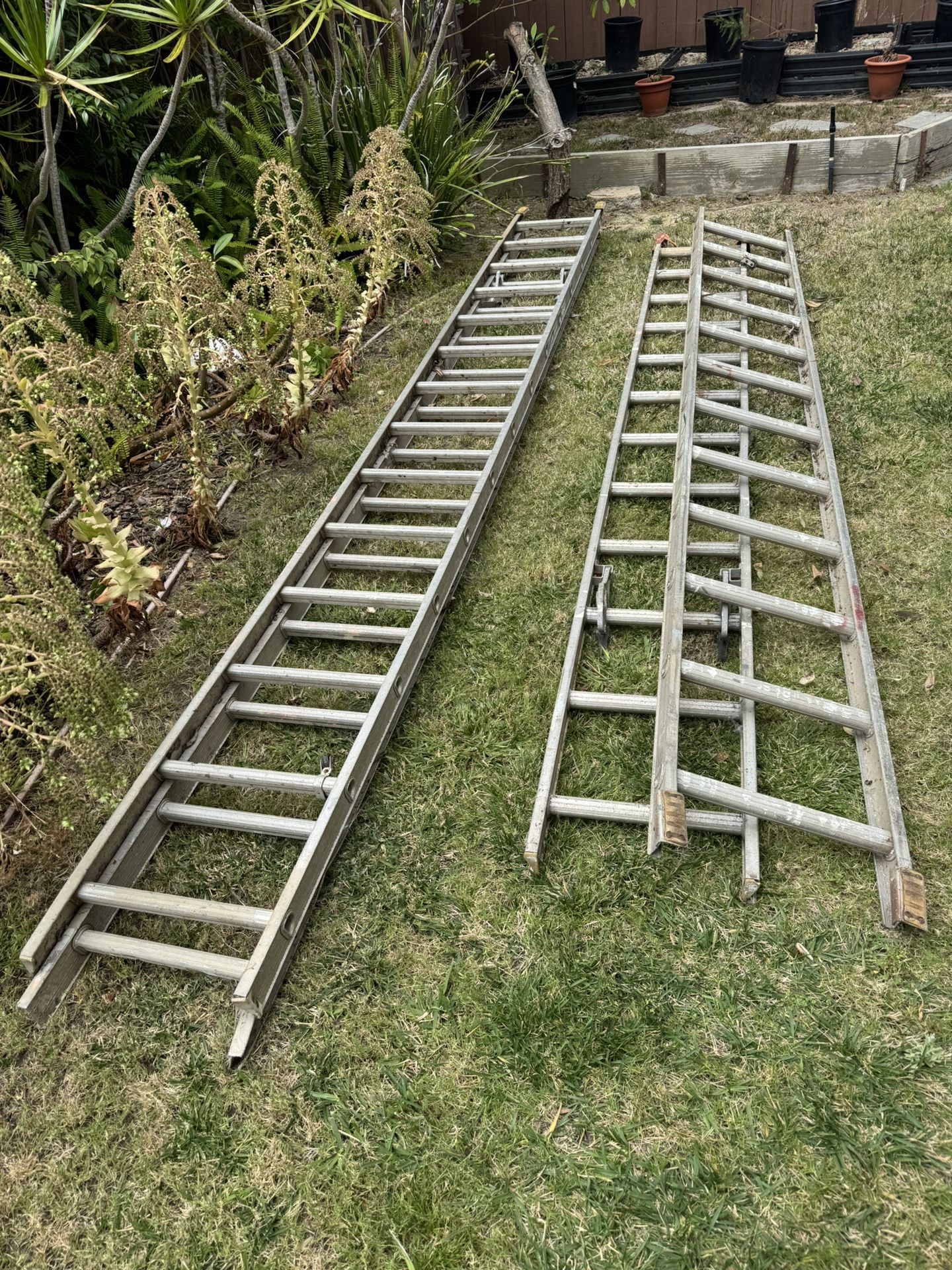 Aluminum Extension Ladders