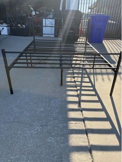 Full metal bed frame