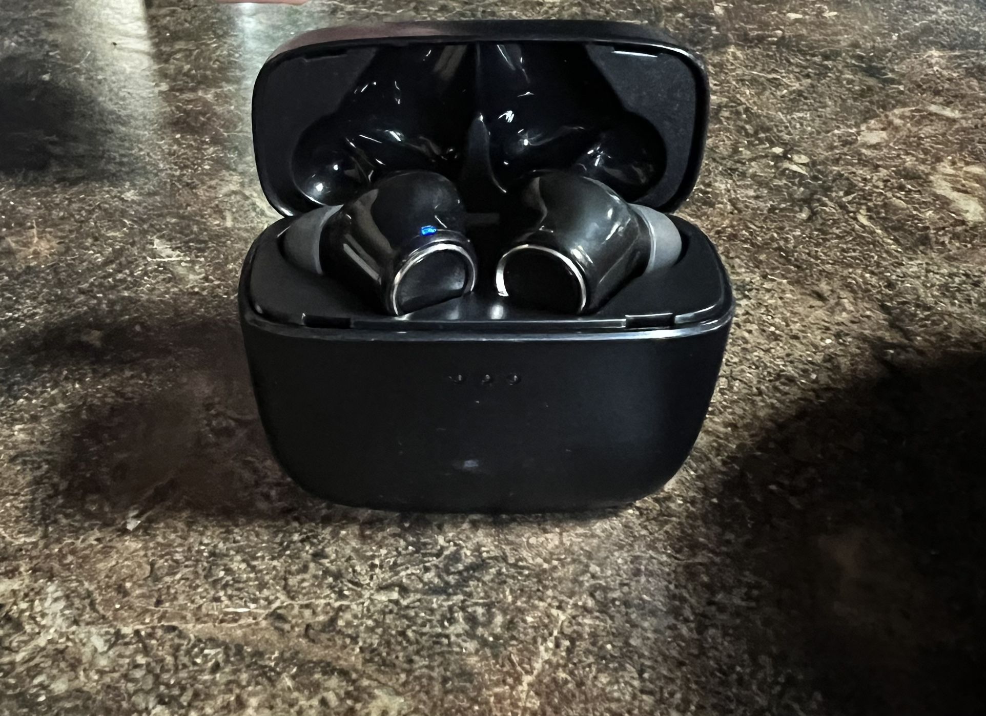 Wireless Earbuds