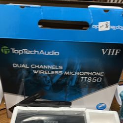 Dual Channels Wireless Microphone