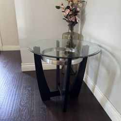 Round End Table