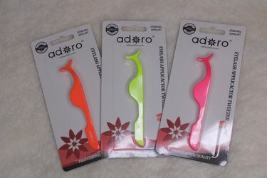 Eyelash Applicator