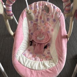 Baby swinger