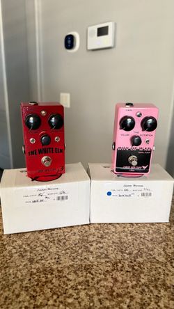 Wren and Cuff Box of War & The White Elk with Mods Fuzz Overdrive