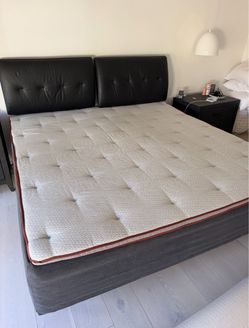 Duxiana dux 3003 king mattress and headboard with x support latex top pad. 76x80