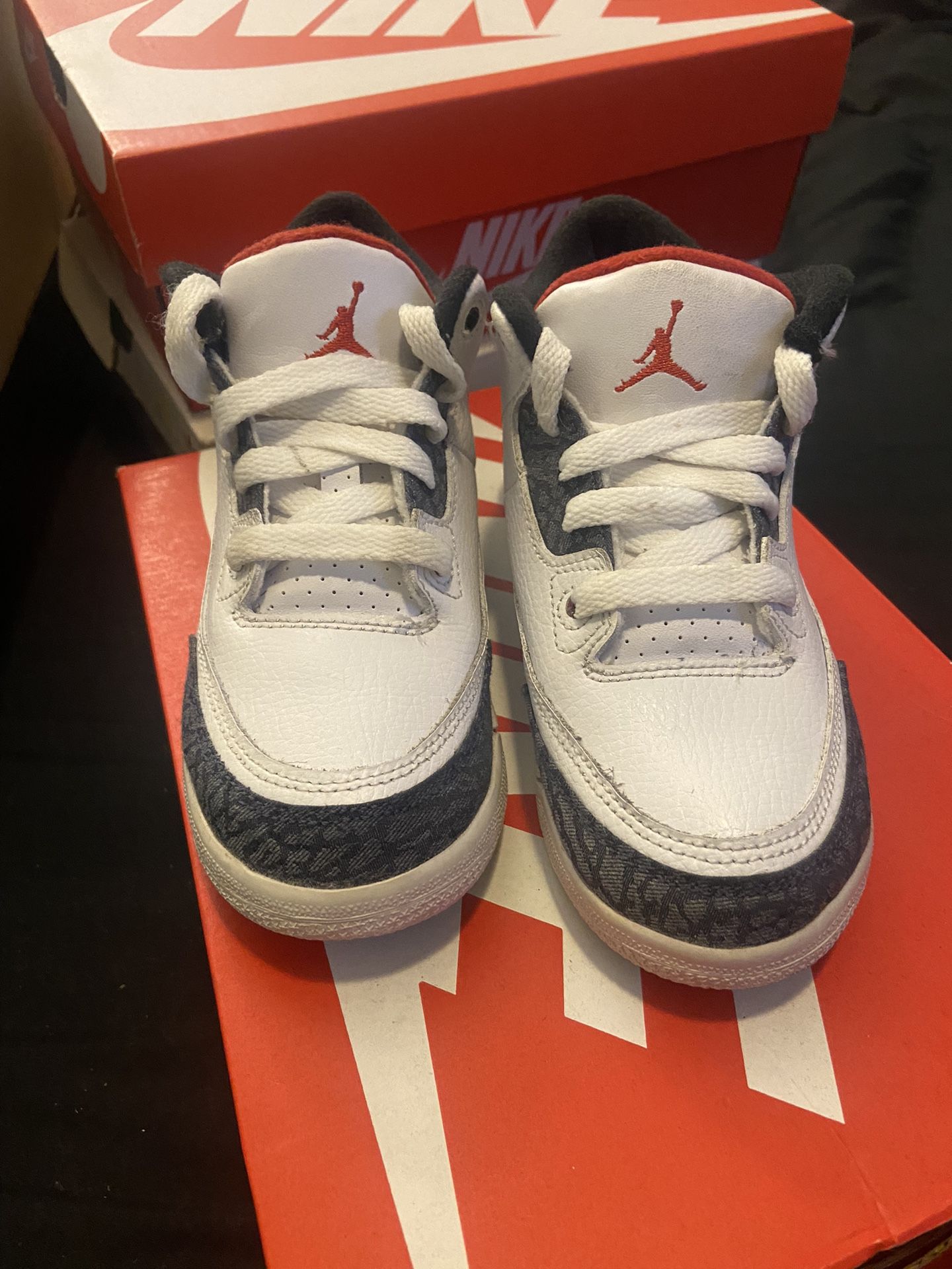 Jordan 3 Retro ( Fire Red Denim 2020