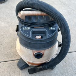16 Gallon Vacuum 