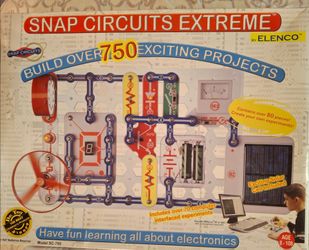 Snap Circuits Extreme by Elenco