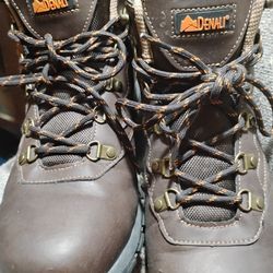 Denali "Cliff side" U.S. Men's 11.5