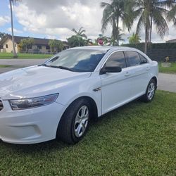 Ford Taurus 