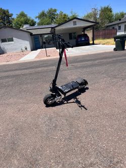 28 mph e-scooter