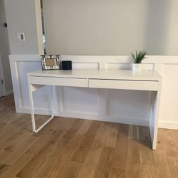 Modern White Desk W/ 2 Drawers