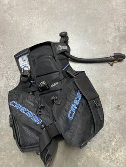 Cressi Scuba Dive Gear - Large/Black
