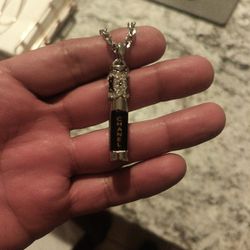 Like New All Silver Chanel Perfume Limited Edition Necklace 