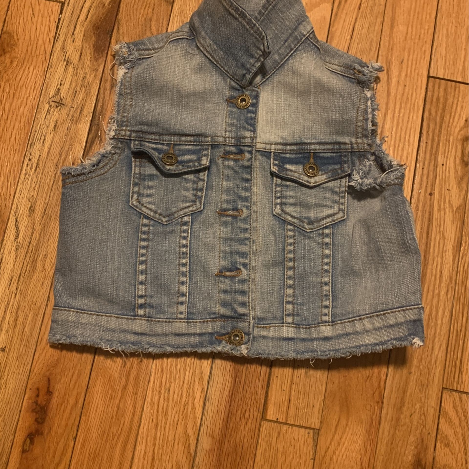 Girls jean vest size L